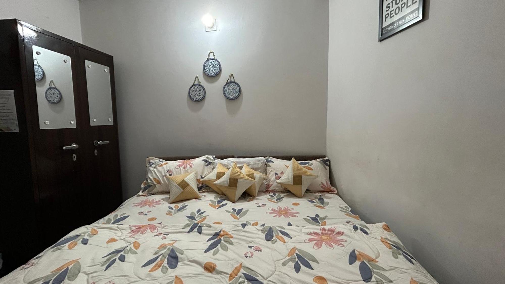 The Comfort Corner Inn- Homestay New Delhi